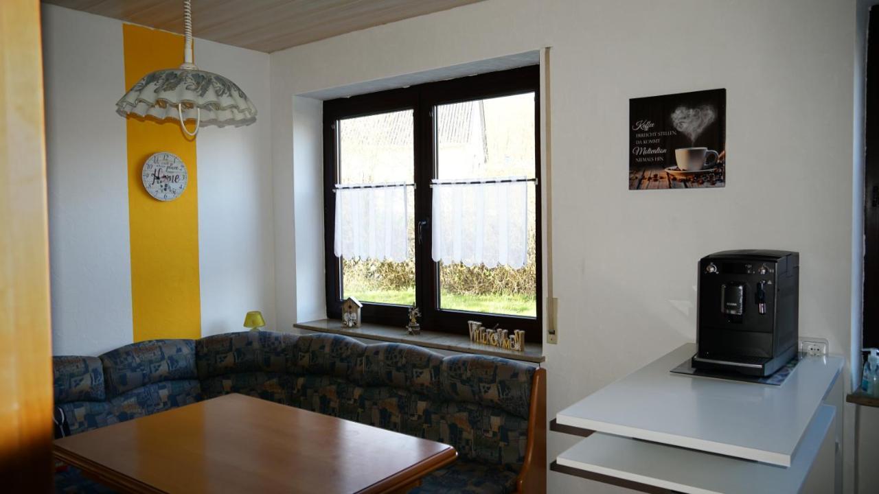 Grosszuegige Wohnung Mit Terrasse Und Gartenzugang - Das Komplette Erdgeschoss 빈드라츠 외부 사진